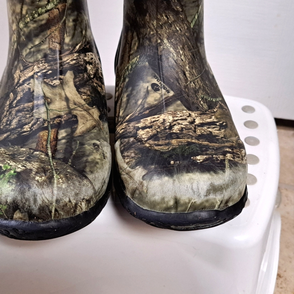 Bogs Boots Youth 4 Winter Waterproof Mossy Oak Camo - Picture 4 of 11